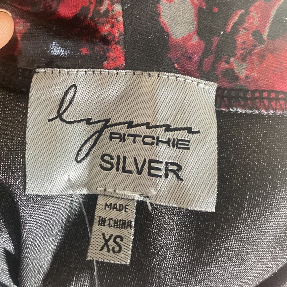 Lynn Ritchie blouse - Picture 8 of 8